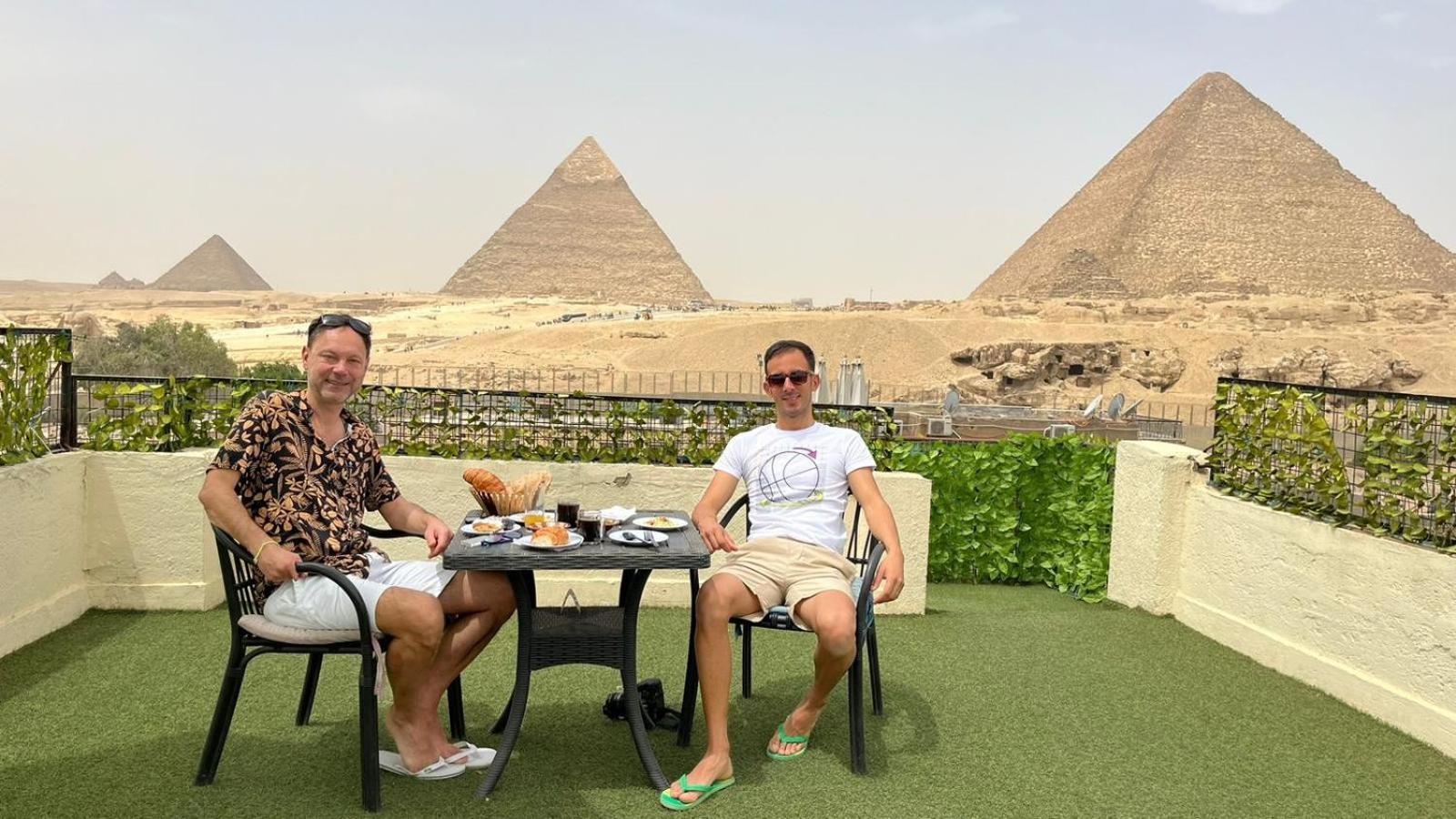 Solima Pyramids Kafrat al Jabal Bagian luar foto